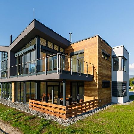 Apartman Na Golfu Челадна Экстерьер фото
