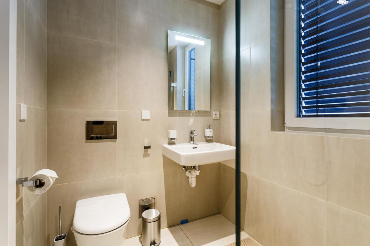 Apartman Na Golfu Челадна Экстерьер фото