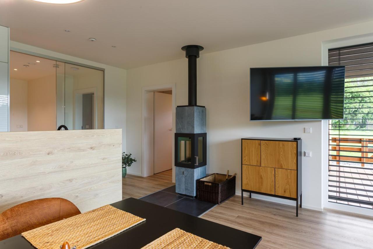Apartman Na Golfu Челадна Экстерьер фото