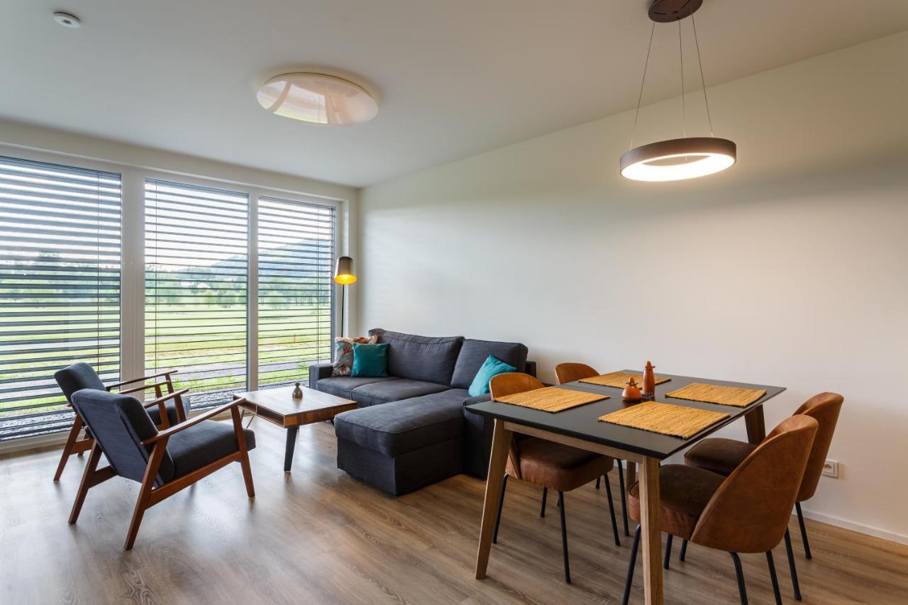 Apartman Na Golfu Челадна Экстерьер фото